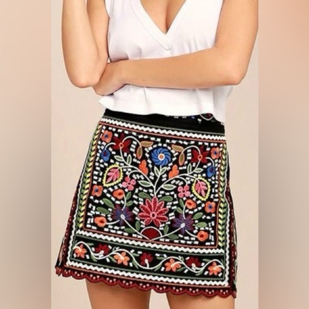 Lulus Don't Stop the Party Black Embroidered Mini Skirt Size Small - Picture 1 of 11